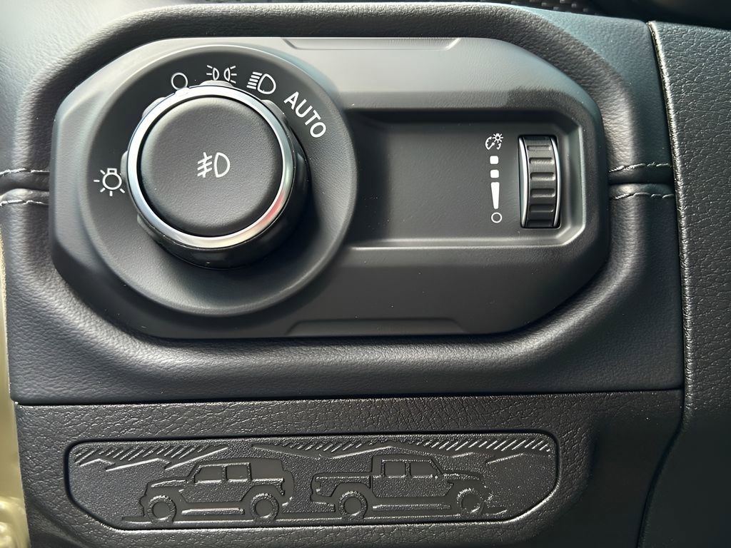 New 2025 Jeep Wrangler Rubicon w/ Steel Bumper Group image 23