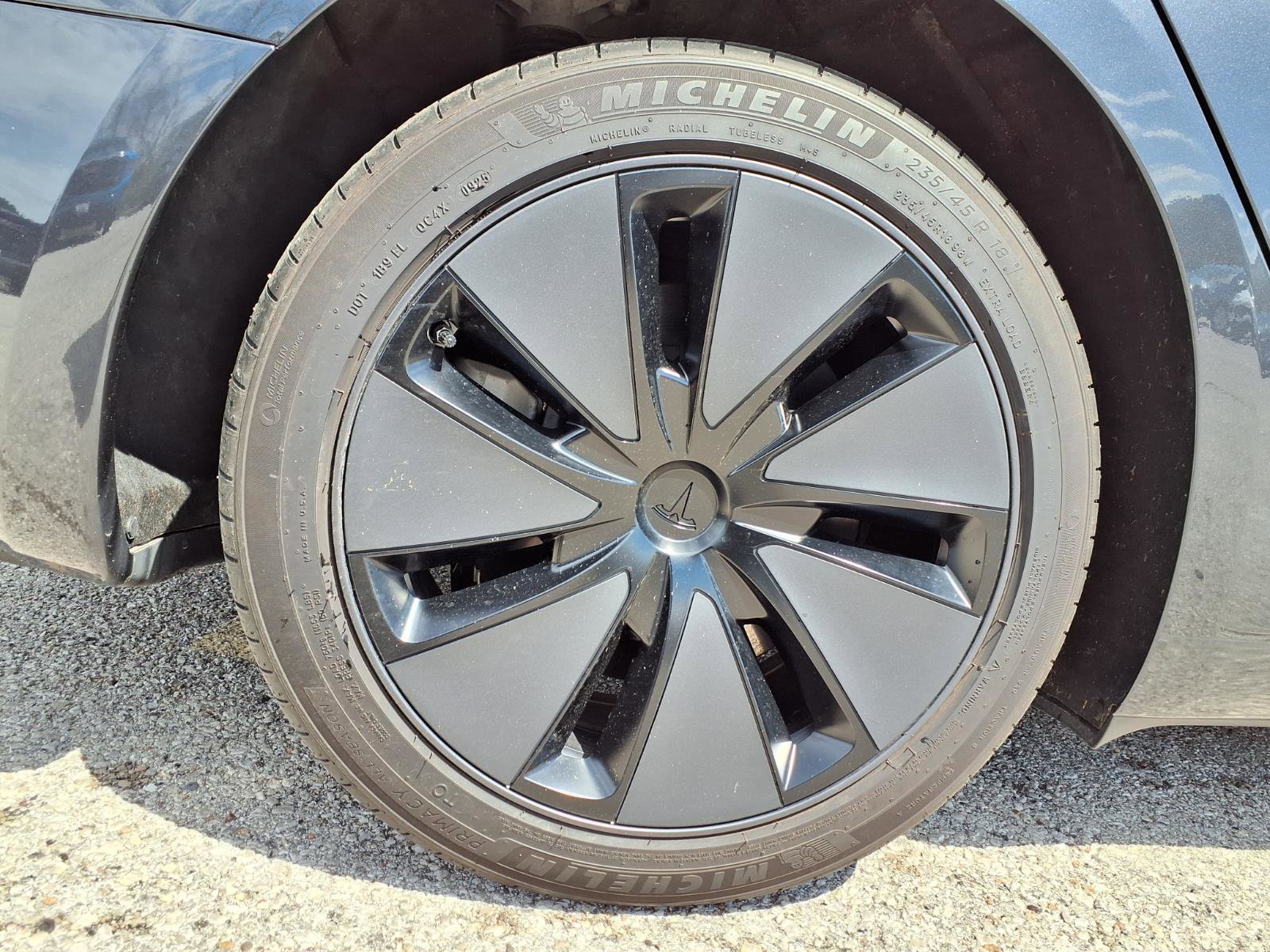 Used 2025 Tesla Model 3 Long Range image 37