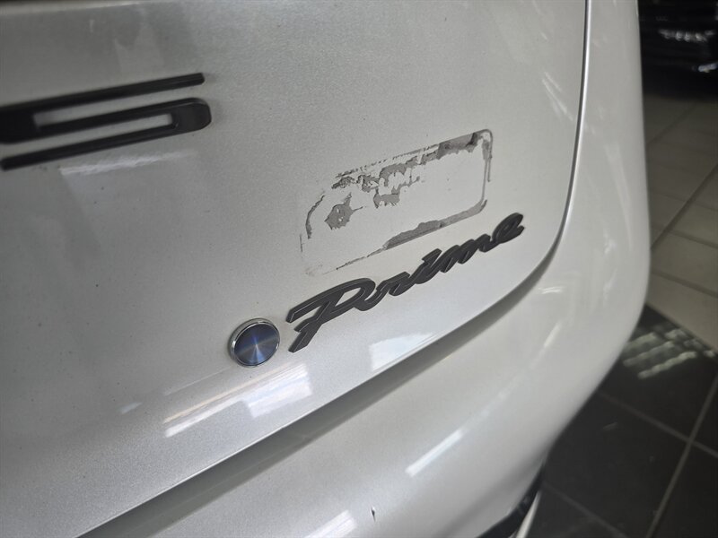 Used 2023 Toyota Prius Prime FWD image 31