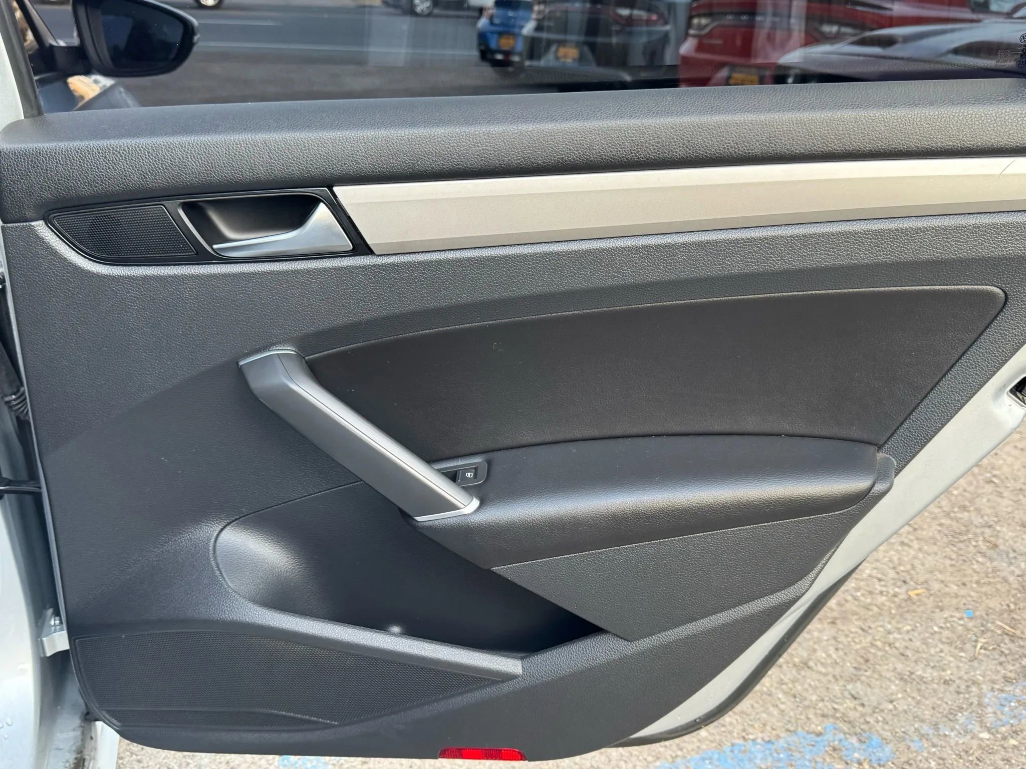 Used 2020 Volkswagen Passat 2.0T SE image 26