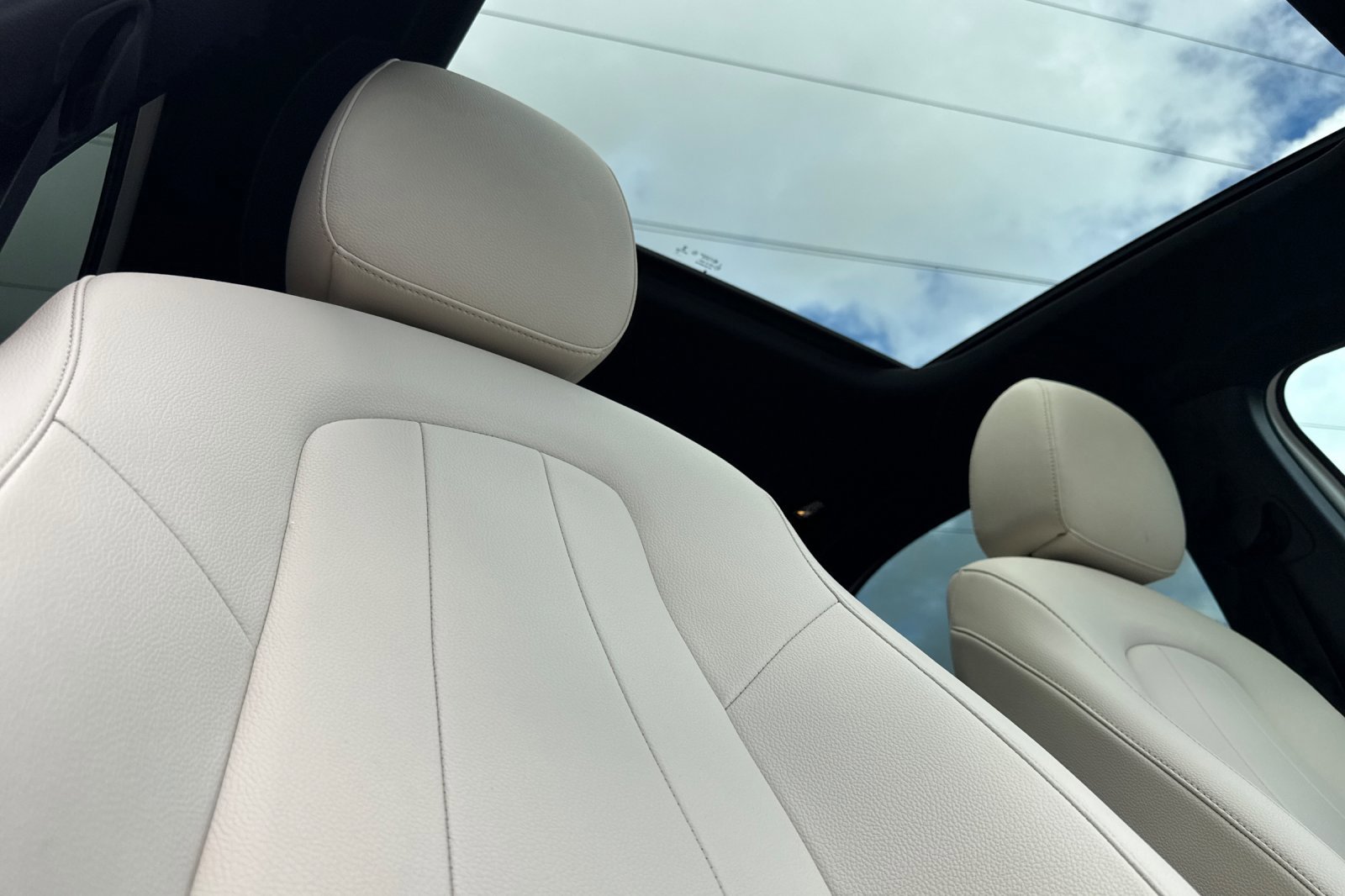 Used 2022 Mercedes-Benz A 220 4MATIC image 16