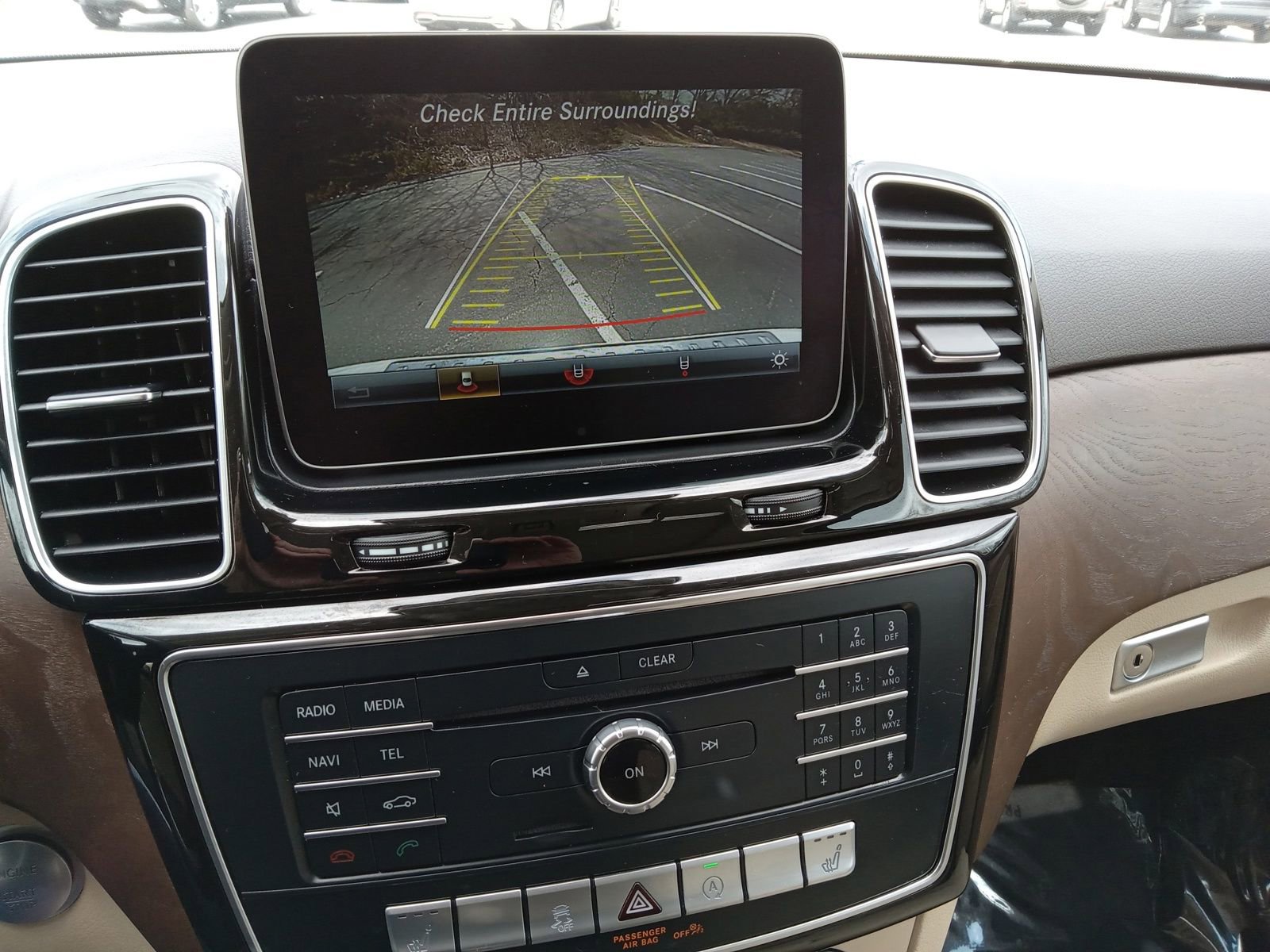 Used 2019 Mercedes-Benz GLE 400 4MATIC image 16