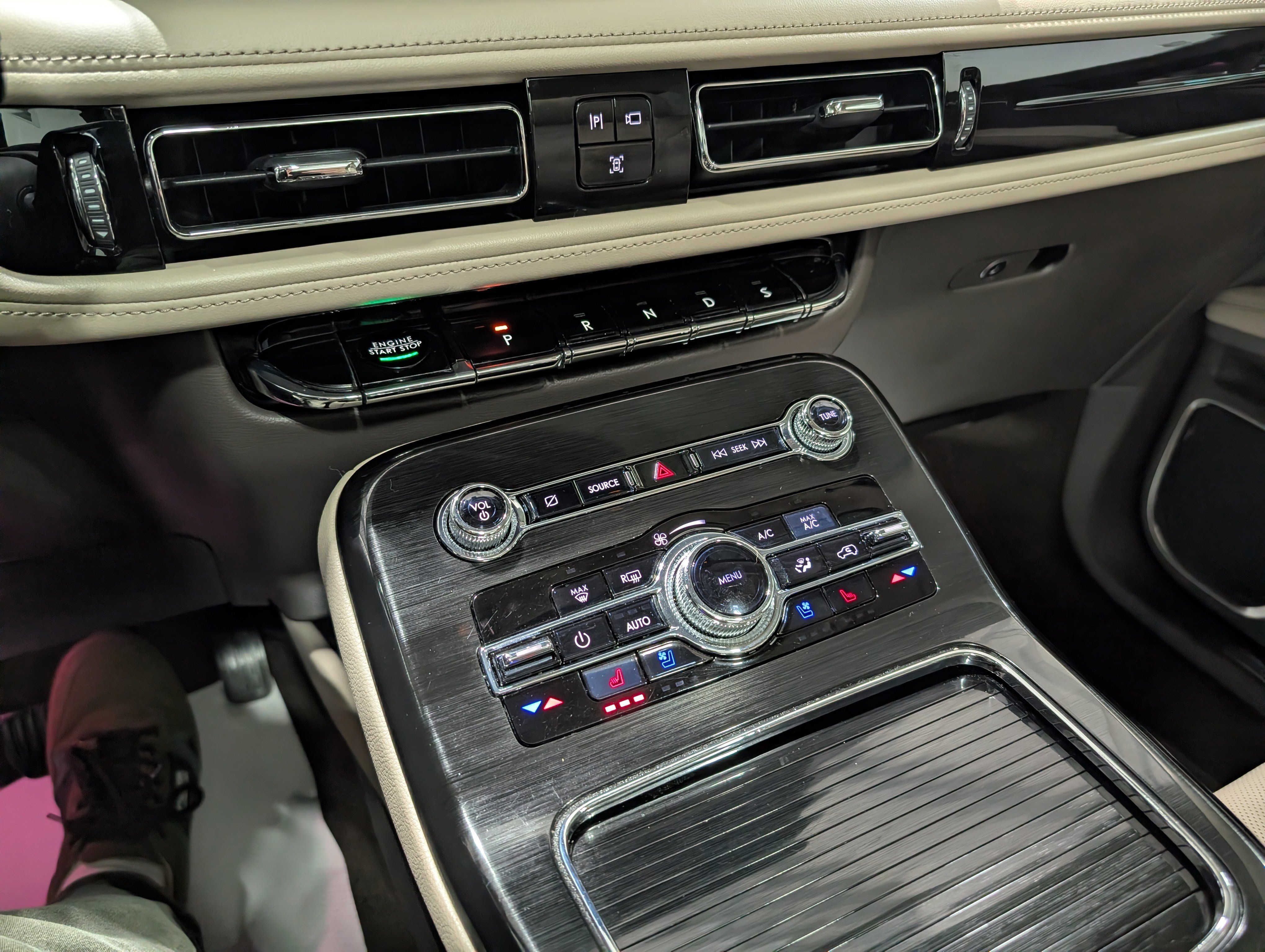 Used 2021 Lincoln Nautilus Reserve w/ Cargo Utility Package image 26