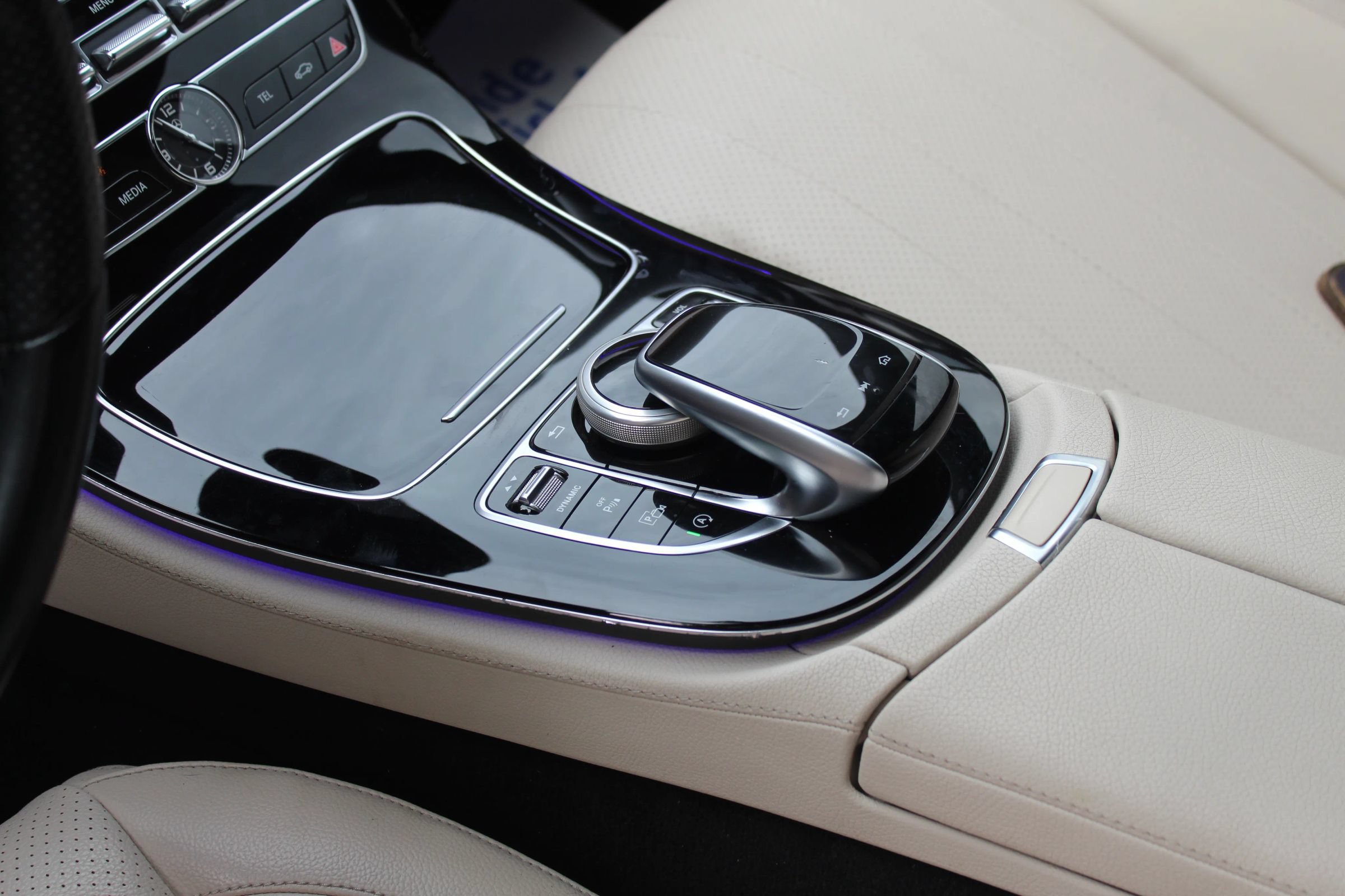 Used 2018 Mercedes-Benz E 400 4MATIC Sedan image 26