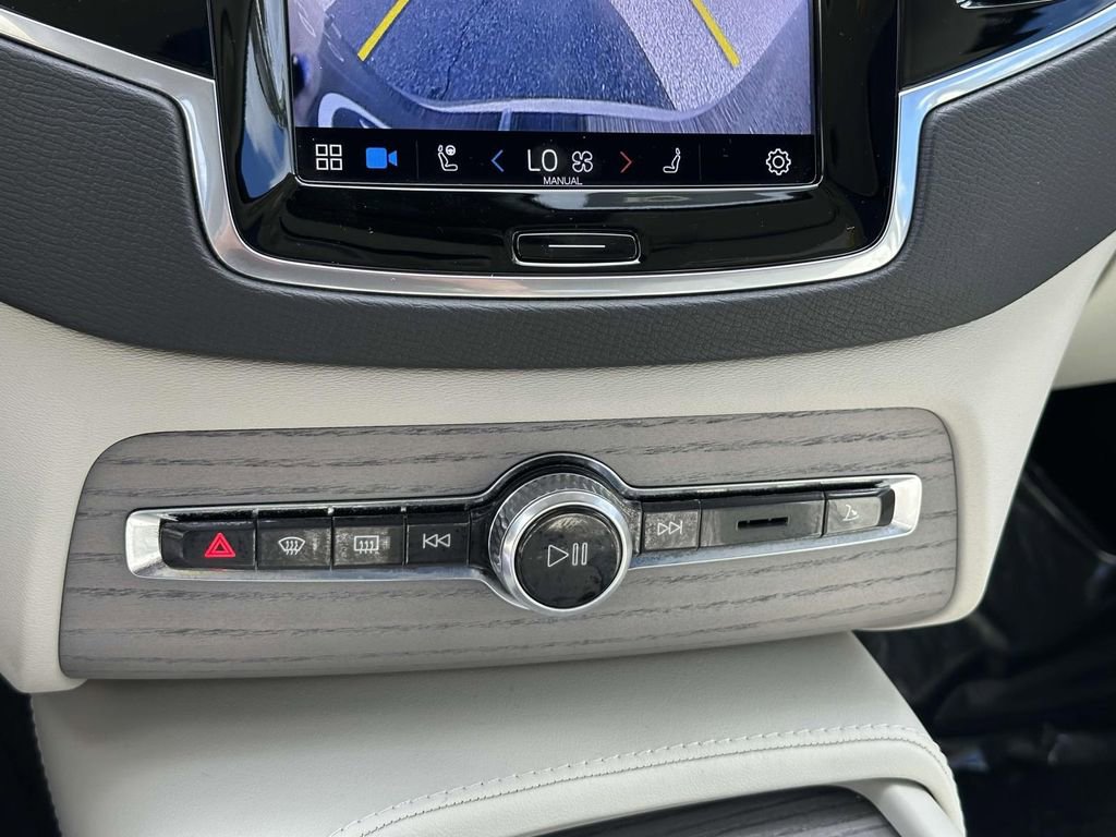 New 2024 Volvo XC90 T8 Plus image 6