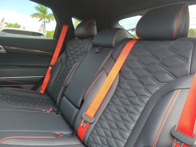 Used 2025 Genesis GV80 3.5T e-SC image 11