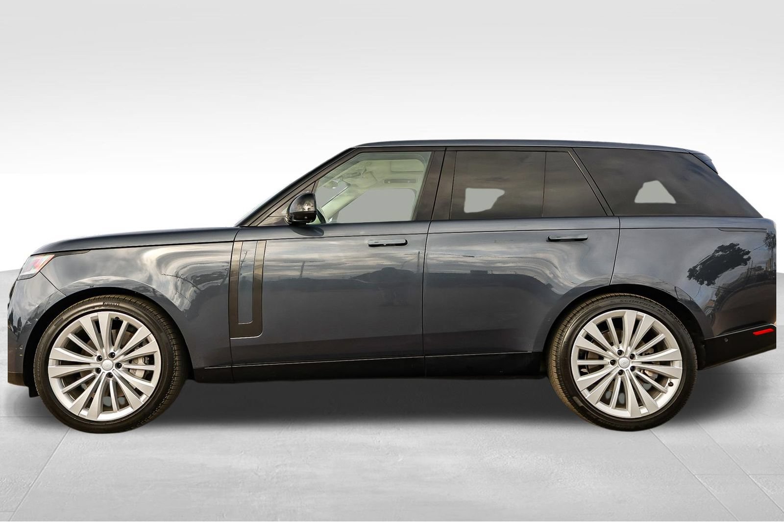 Certified 2024 Land Rover Range Rover SE AWD/4WD image 8
