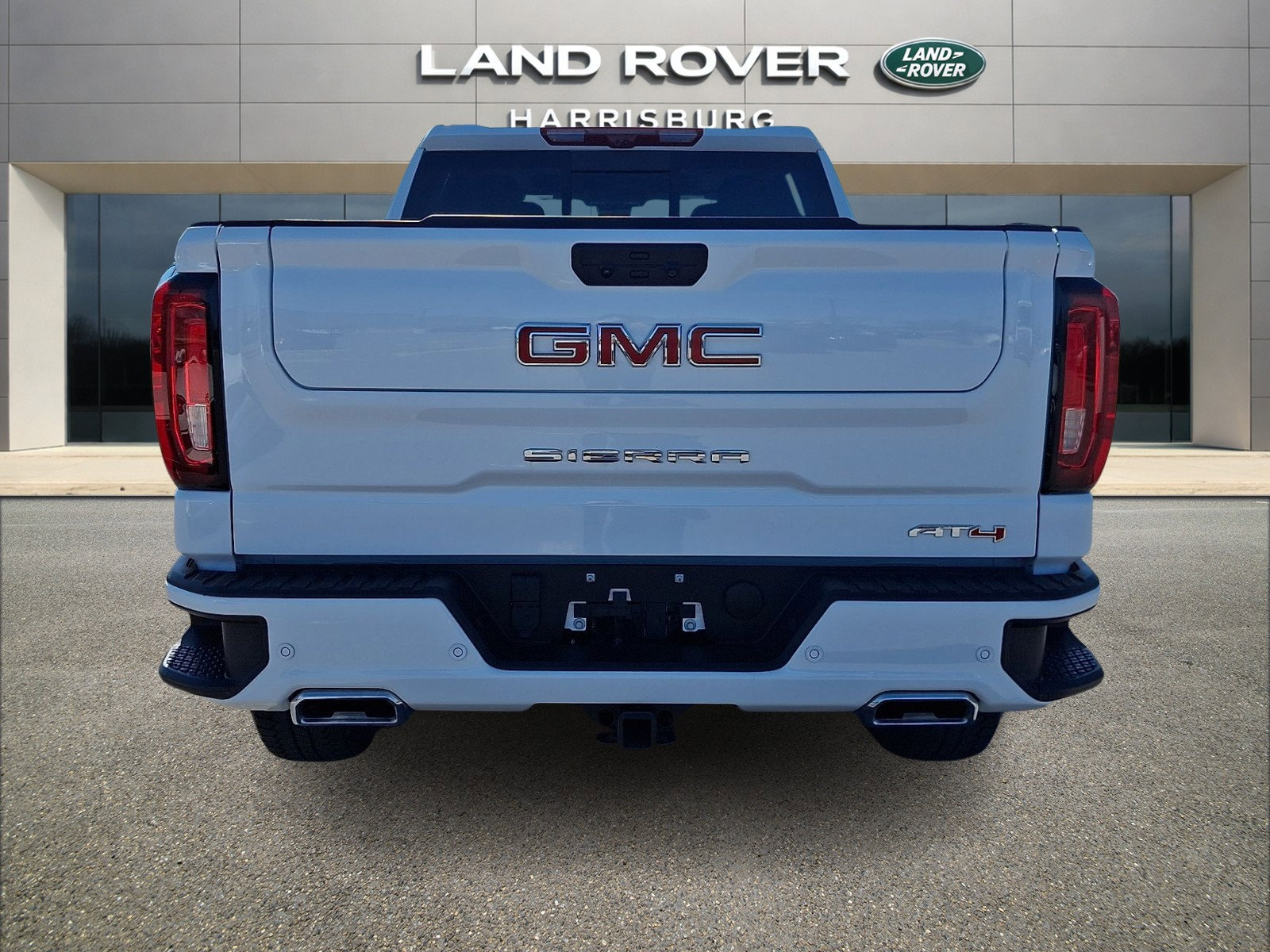 Used 2025 GMC Sierra 1500 AT4 w/ AT4 Premium Package image 3