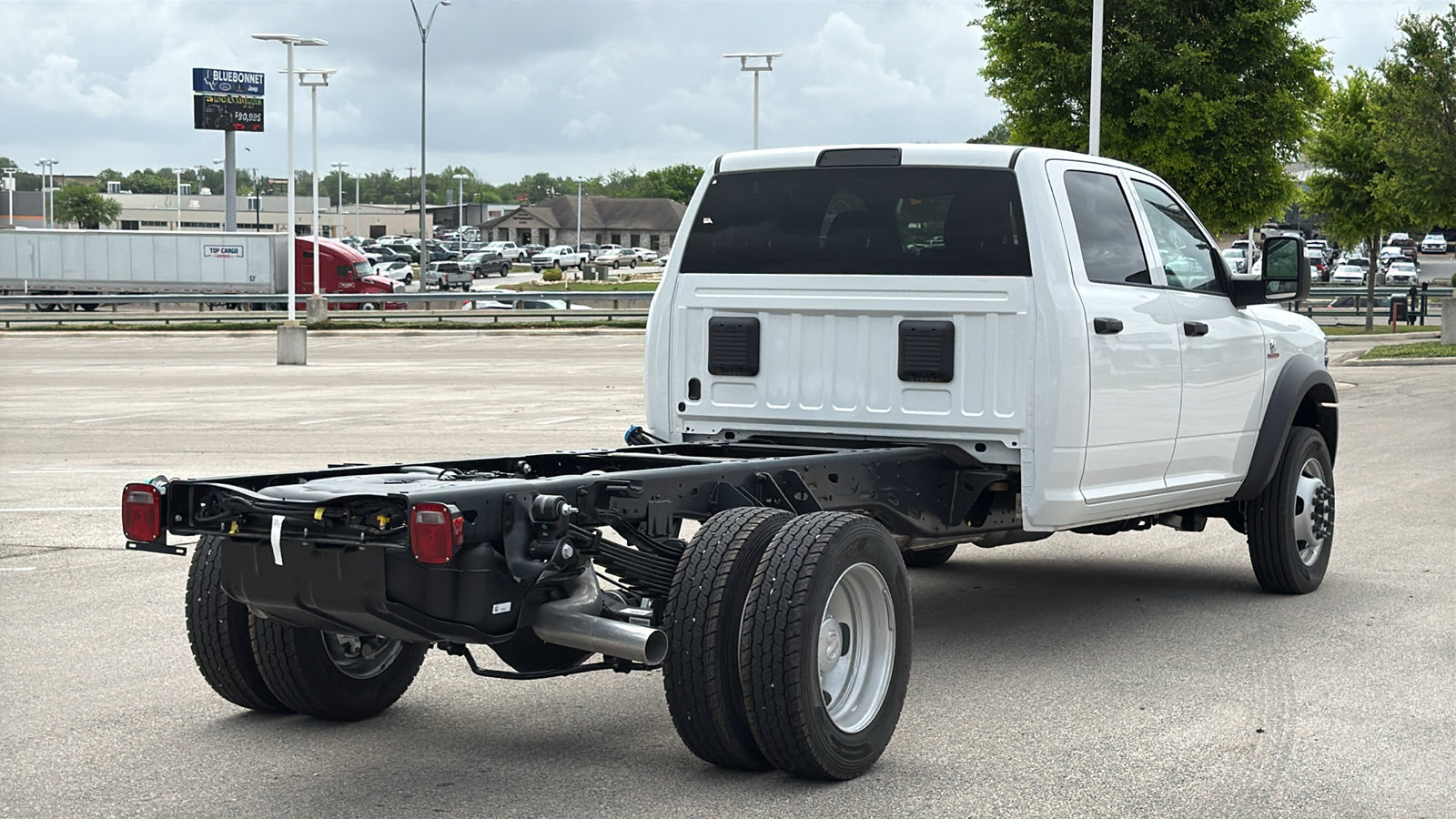 New 2026 RAM 5500 Tradesman w/ Chrome Appearance Group AWD/4WD image 5