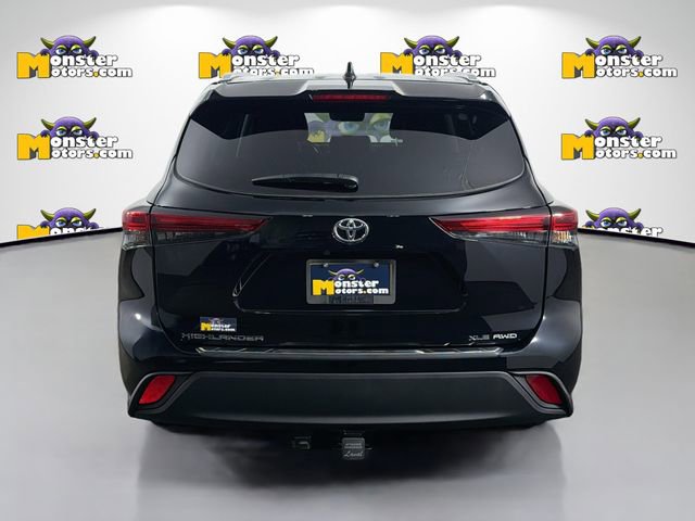 Used 2023 Toyota Highlander L image 6