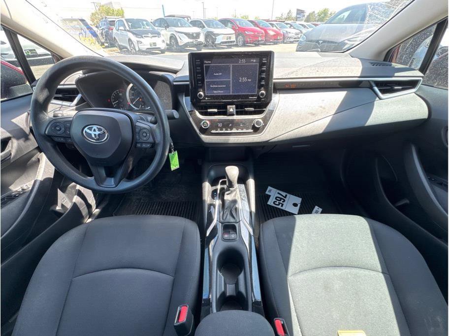 Used 2022 Toyota Corolla LE FWD image 4