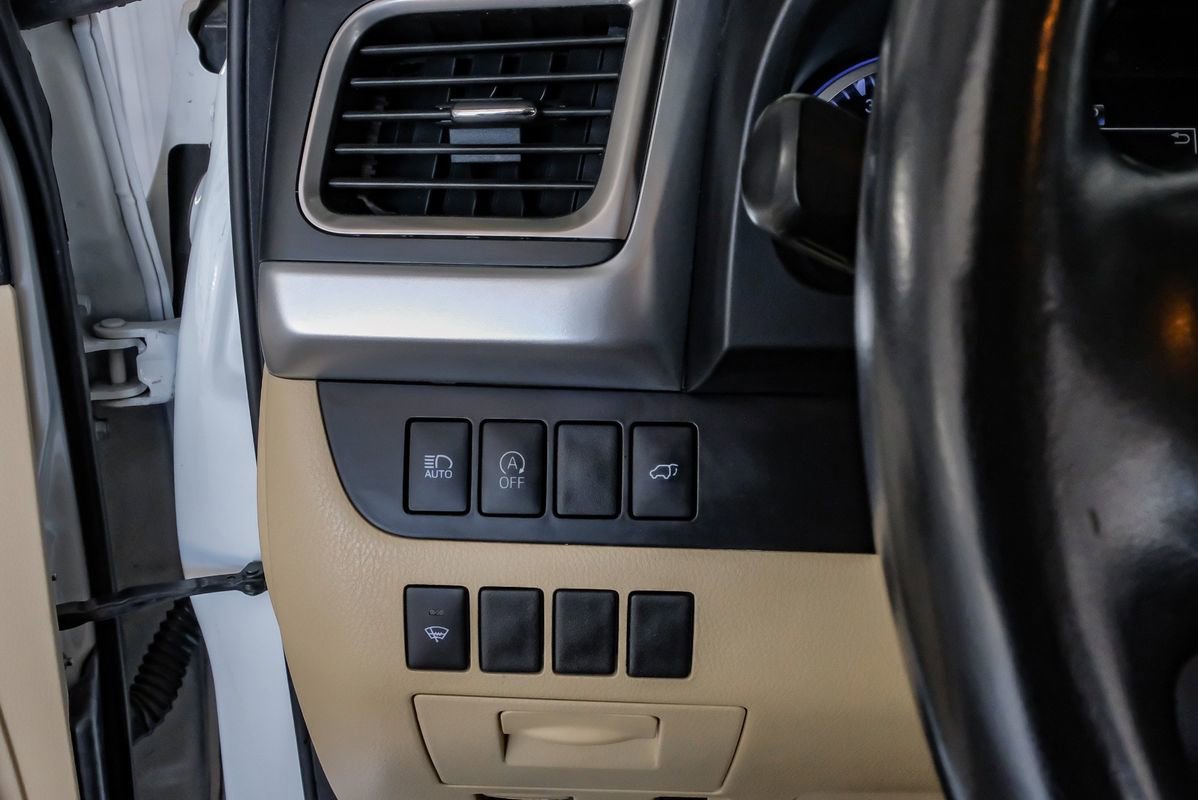Used 2018 Toyota Highlander XLE FWD image 27