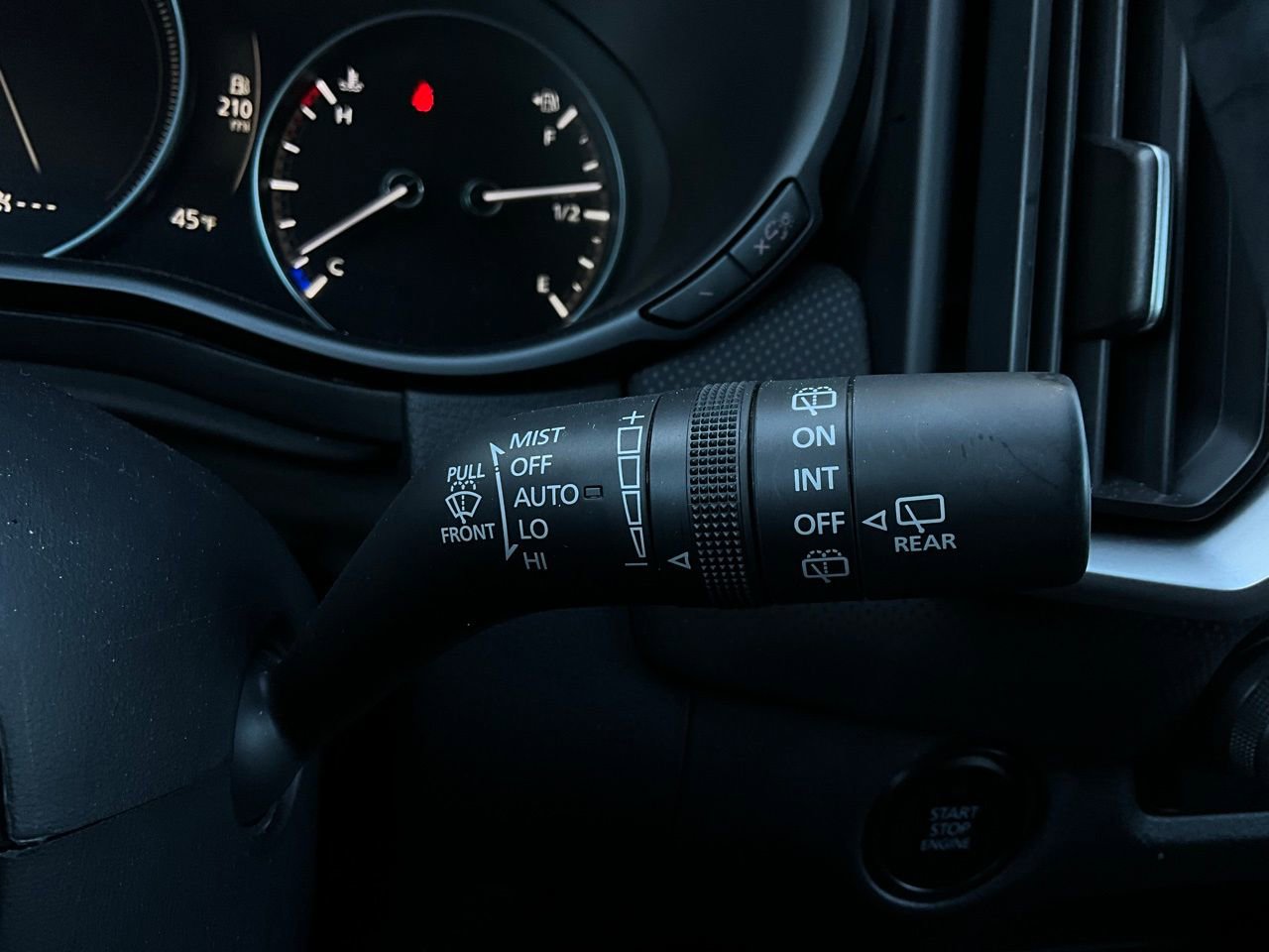 Used 2025 MAZDA CX-50 AWD 2.5 S w/ Premium Package image 40