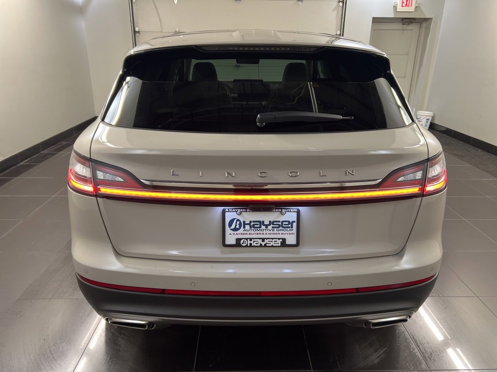 Certified 2022 Lincoln Nautilus Reserve image 5