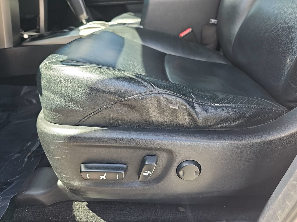 Used 2013 Toyota 4Runner Limited RWD image 28