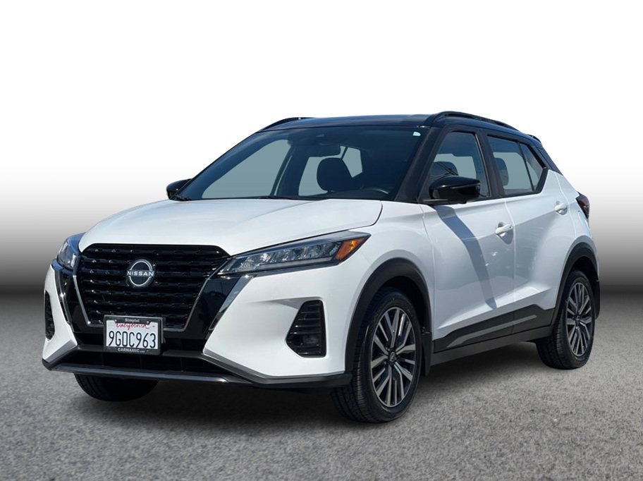 Used 2023 Nissan Kicks SR