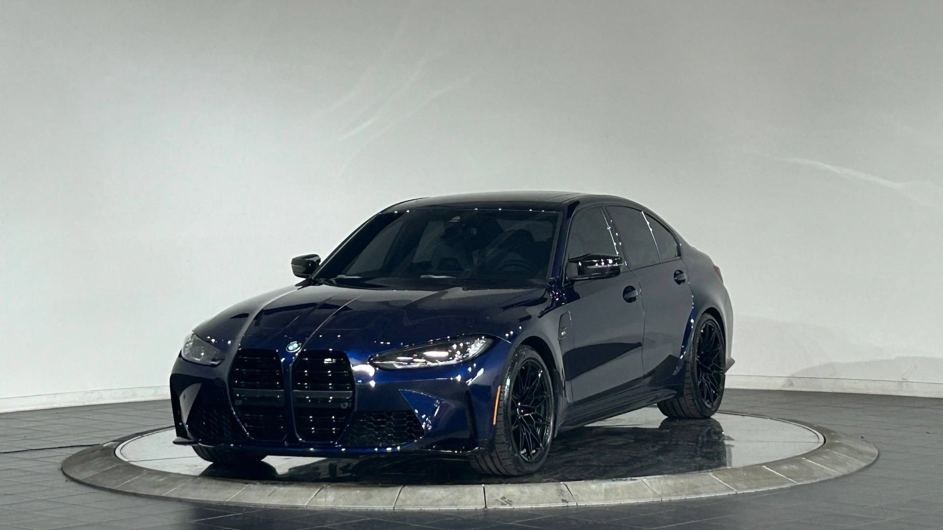 Used 2024 BMW M3 RWD image 5