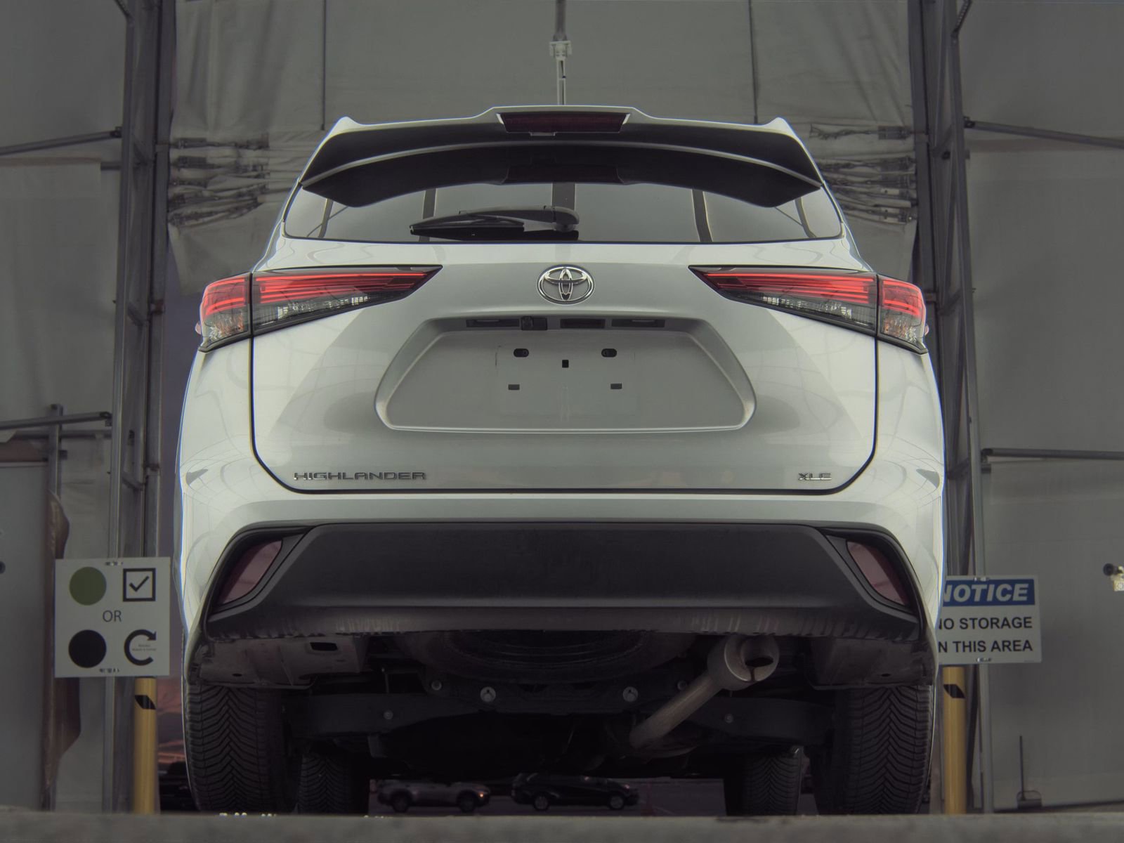 Used 2020 Toyota Highlander XLE image 7