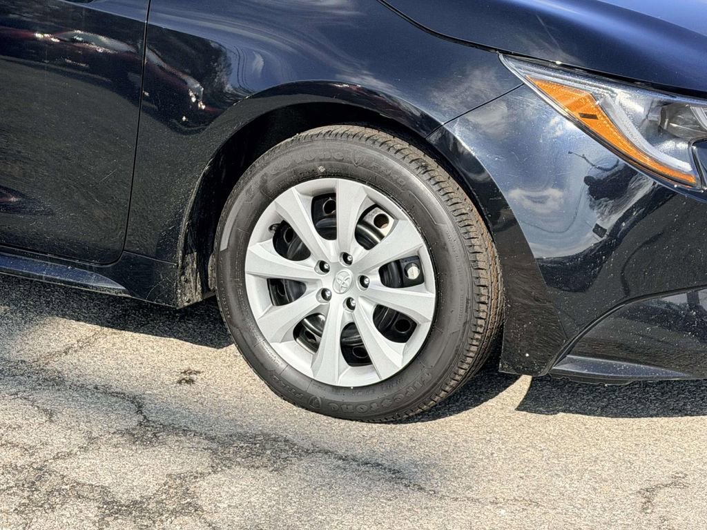 Certified 2024 Toyota Corolla LE image 25