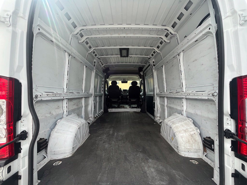Used 2023 RAM ProMaster 2500 FWD image 9