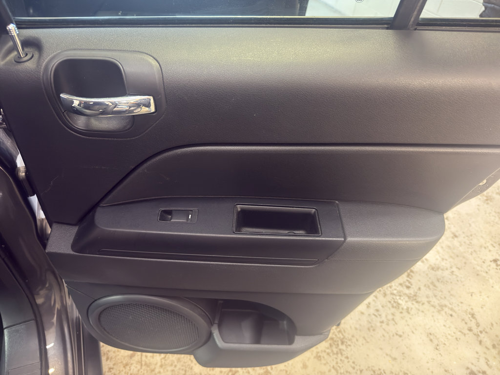 Used 2016 Jeep Compass Sport w/ Power Value Group image 24