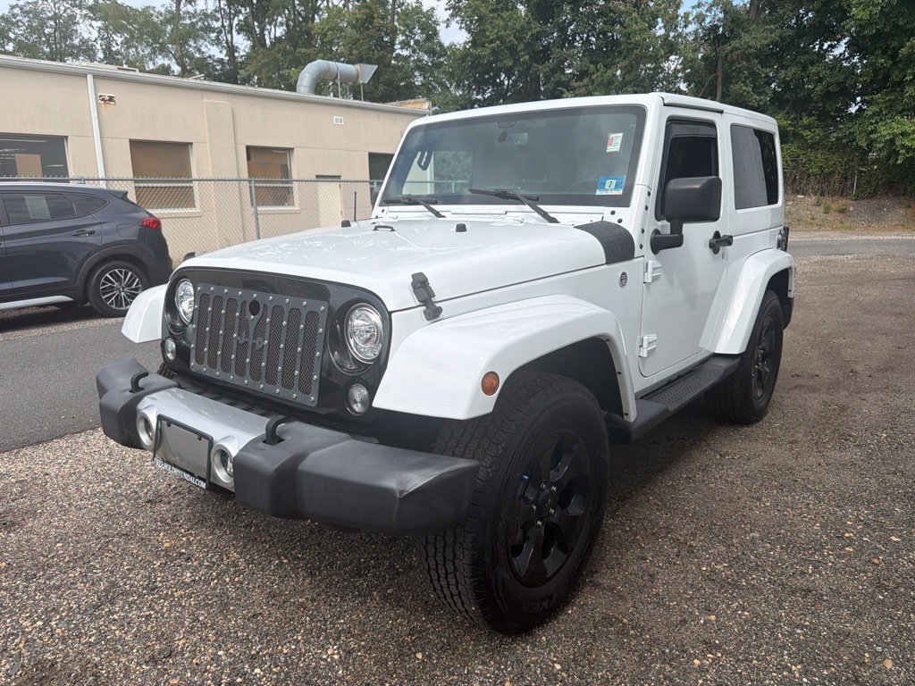 Used 2018 Jeep Wrangler Sahara w/ Connectivity Group AWD/4WD image 1