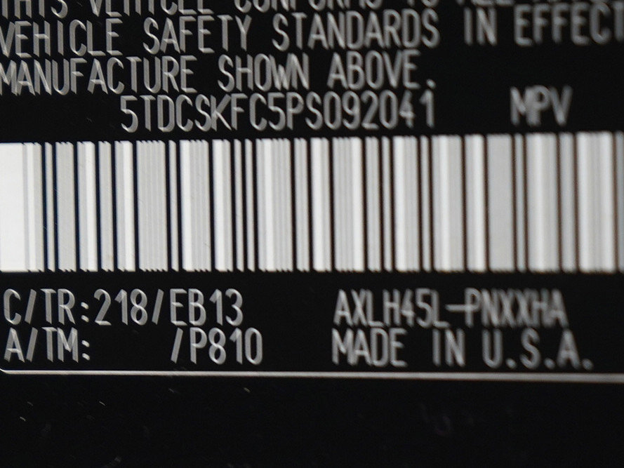 Used 2023 Toyota Sienna XLE Woodland Edition image 26