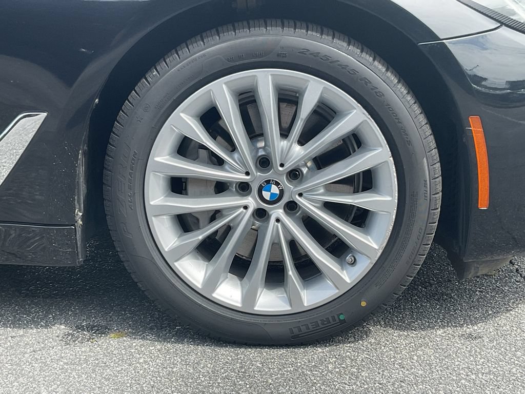 Used 2021 BMW 530i RWD image 12