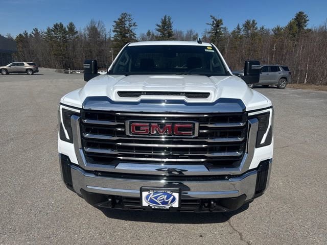 New 2026 GMC Sierra 2500 SLE AWD/4WD image 2