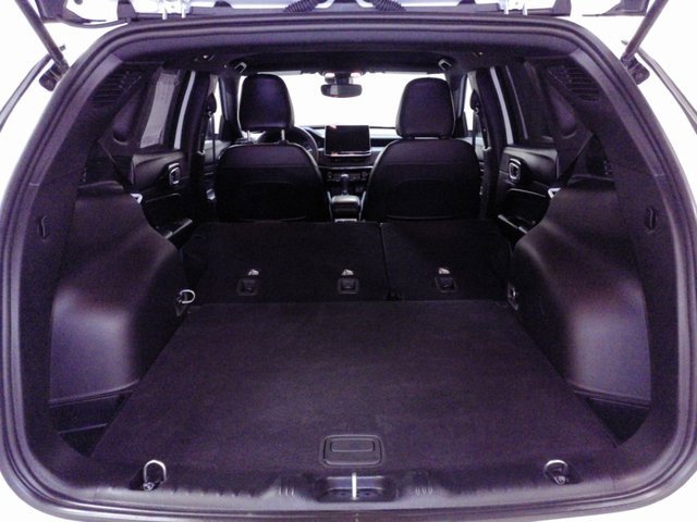 Used 2025 Jeep Compass Latitude w/ Altitude Special Edition image 20