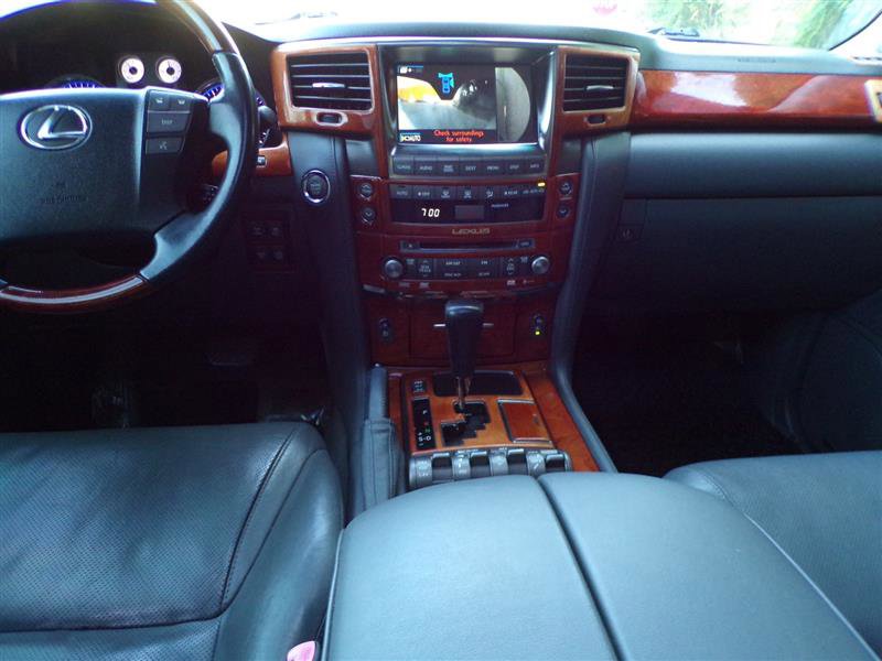 Used 2009 Lexus LX 570 4WD image 29