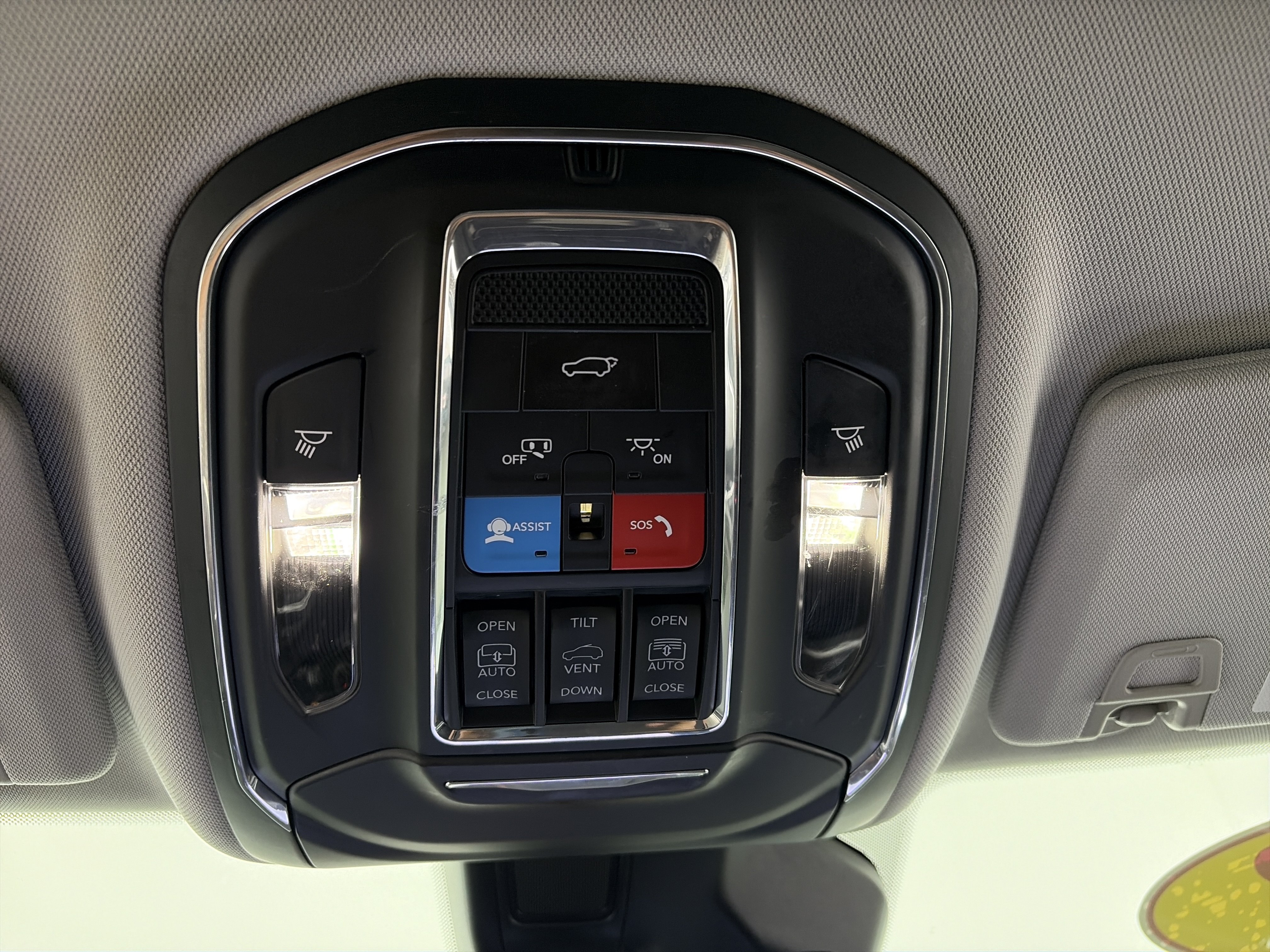 Used 2023 Jeep Grand Cherokee 4WD 4xe w/ Luxury Tech Group II image 33