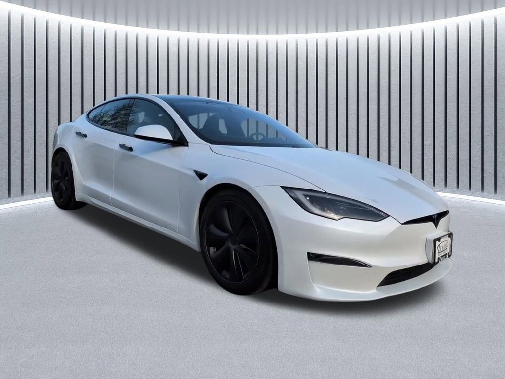 Used 2023 Tesla Model S image 2