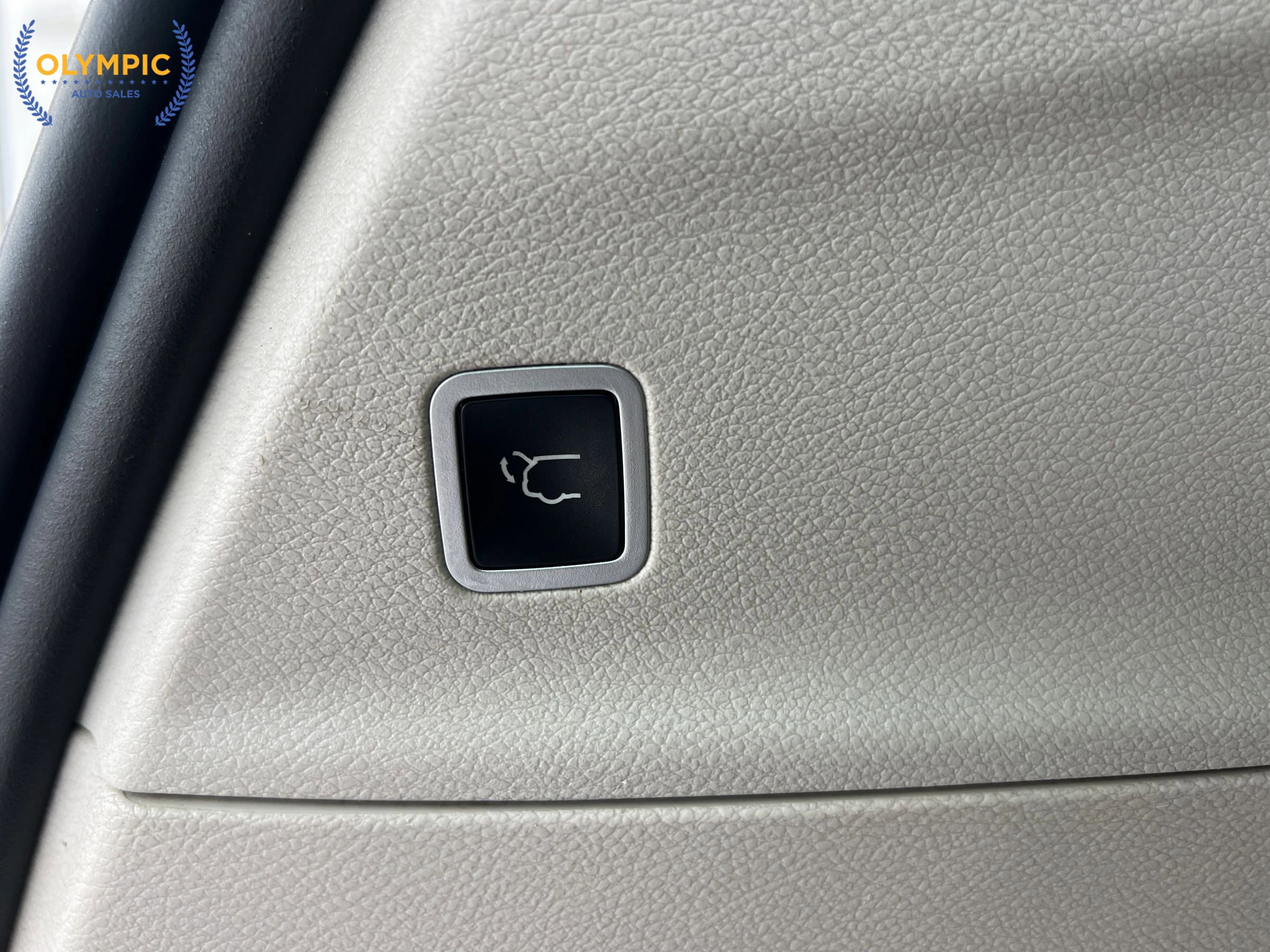 Used 2017 Chrysler Pacifica Touring-L image 36