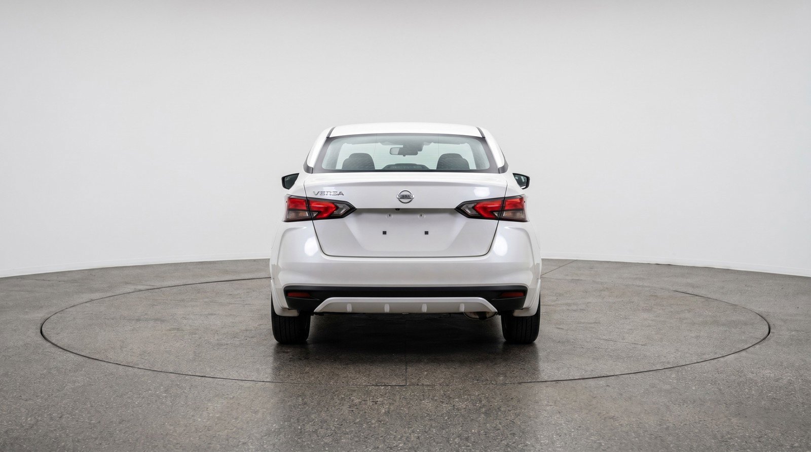 Used 2025 Nissan Versa SV FWD image 7
