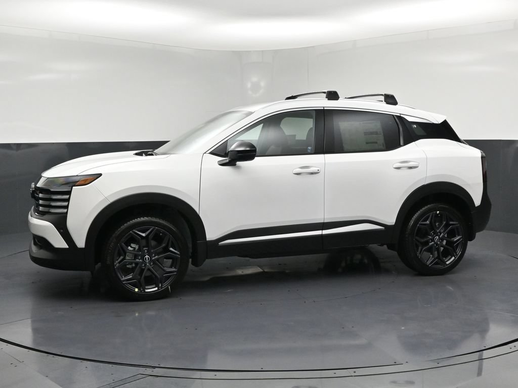 New 2026 Nissan Kicks SR w/ Cold Weather Package FWD image 2