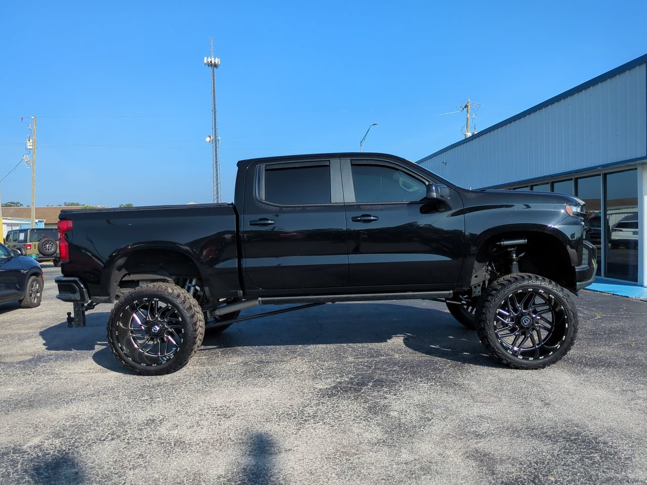 Used 2020 Chevrolet Silverado 1500 RST AWD/4WD image 3