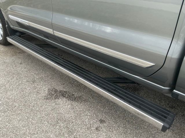 Used 2024 Chevrolet Silverado 1500 High Country w/ High Country Premium Package image 12