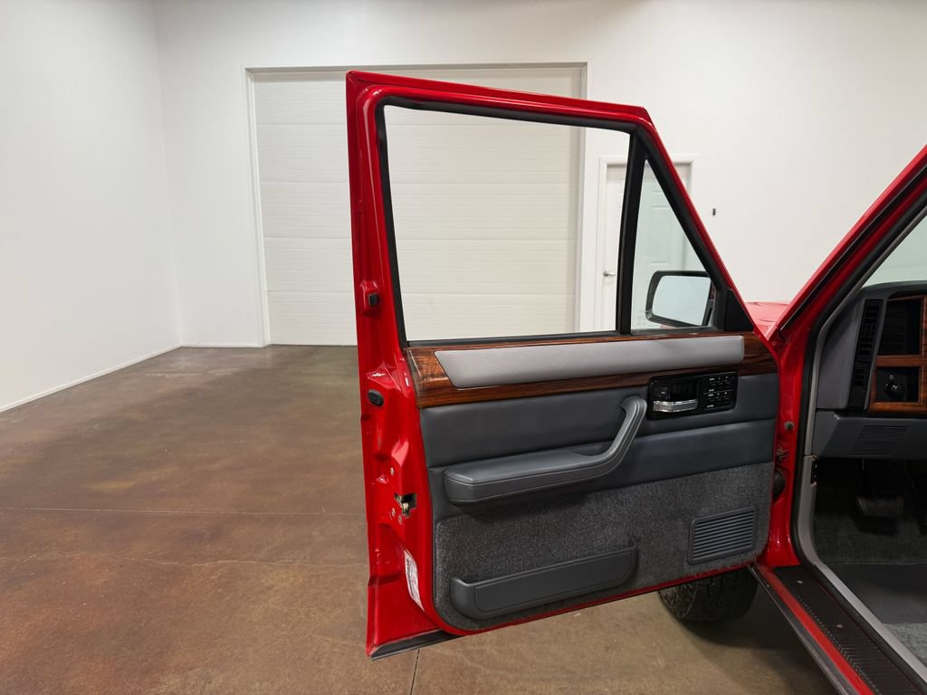 Used 1994 Jeep Cherokee Country AWD/4WD image 54
