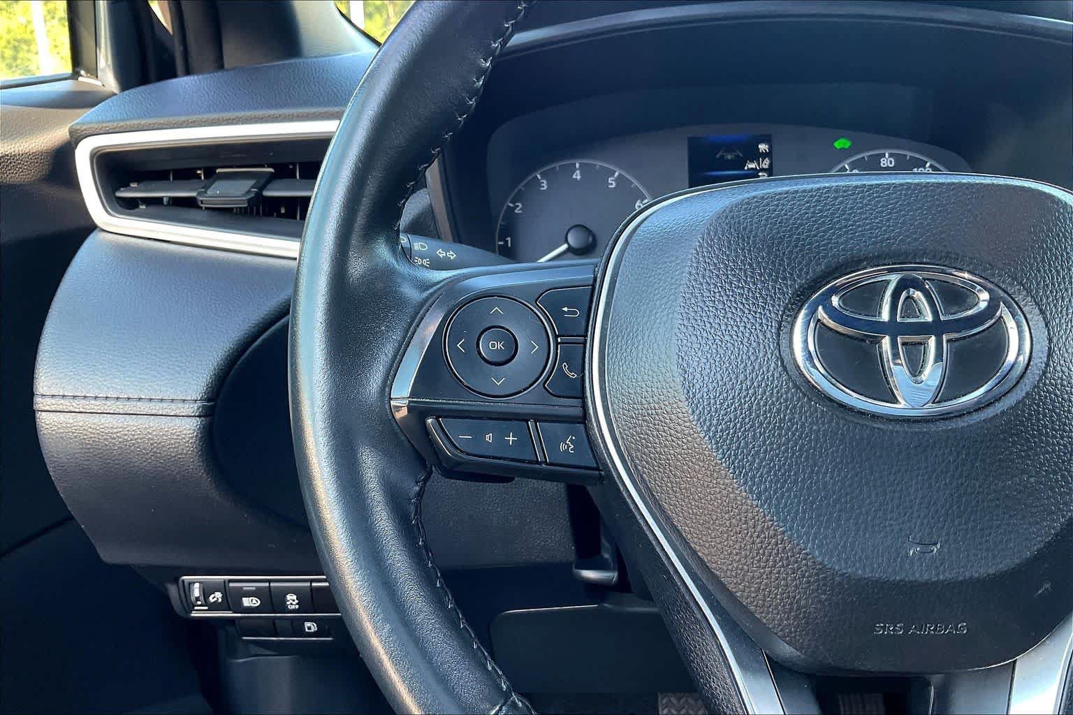 Used 2024 Toyota Corolla Cross AWD Hybrid image 23