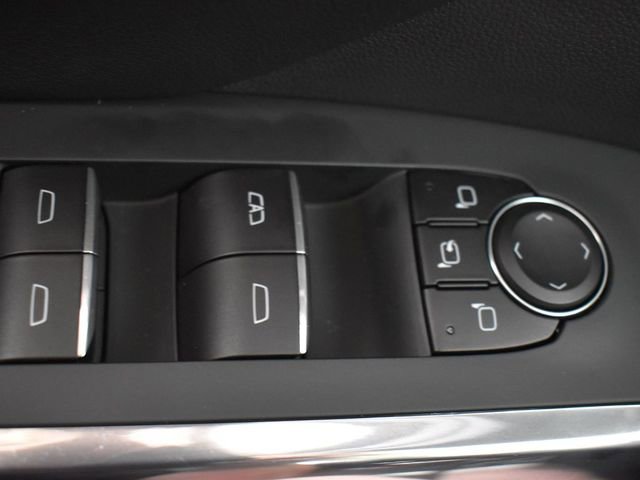 Used 2026 Chevrolet Traverse RS FWD image 30