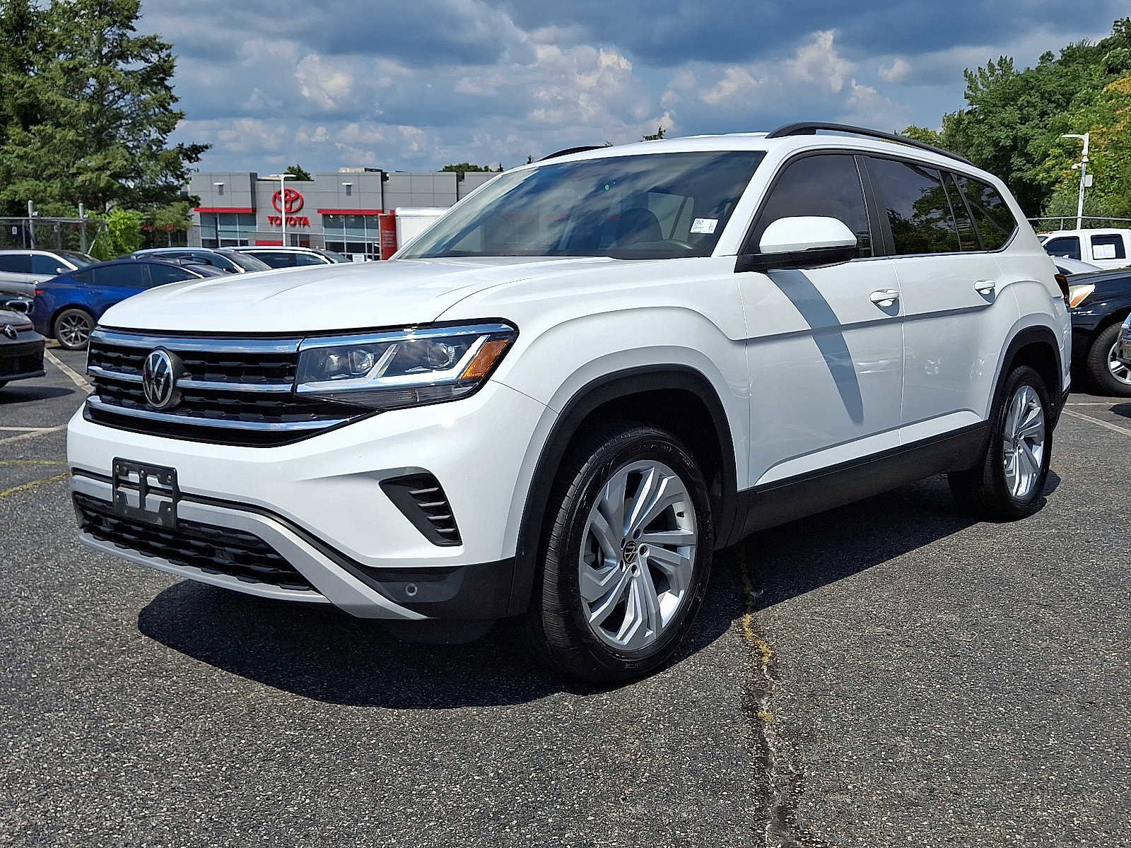 Used 2022 Volkswagen Atlas SE