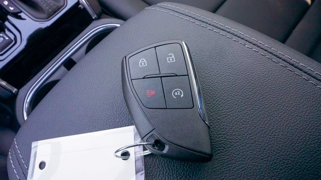 New 2026 GMC Canyon Elevation w/ Convenience Package RWD image 19