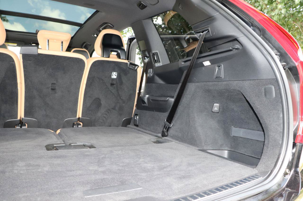 Used 2023 Volvo XC90 T8 Ultimate AWD/4WD image 8