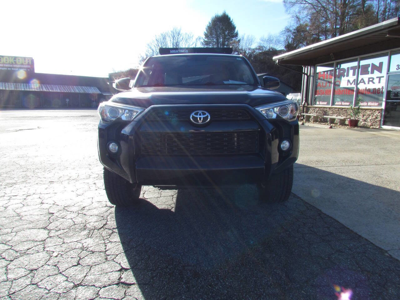 Used 2015 Toyota 4Runner SR5 image 2
