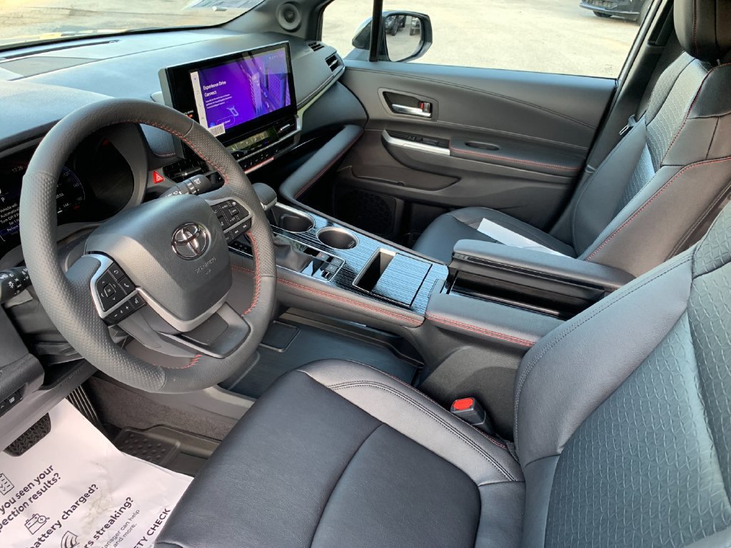 New 2026 Toyota Sienna XSE AWD/4WD image 9