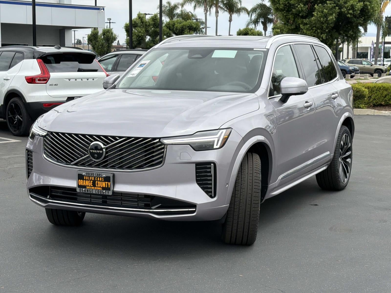 New 2026 Volvo XC90 T8 Plus AWD/4WD image 3