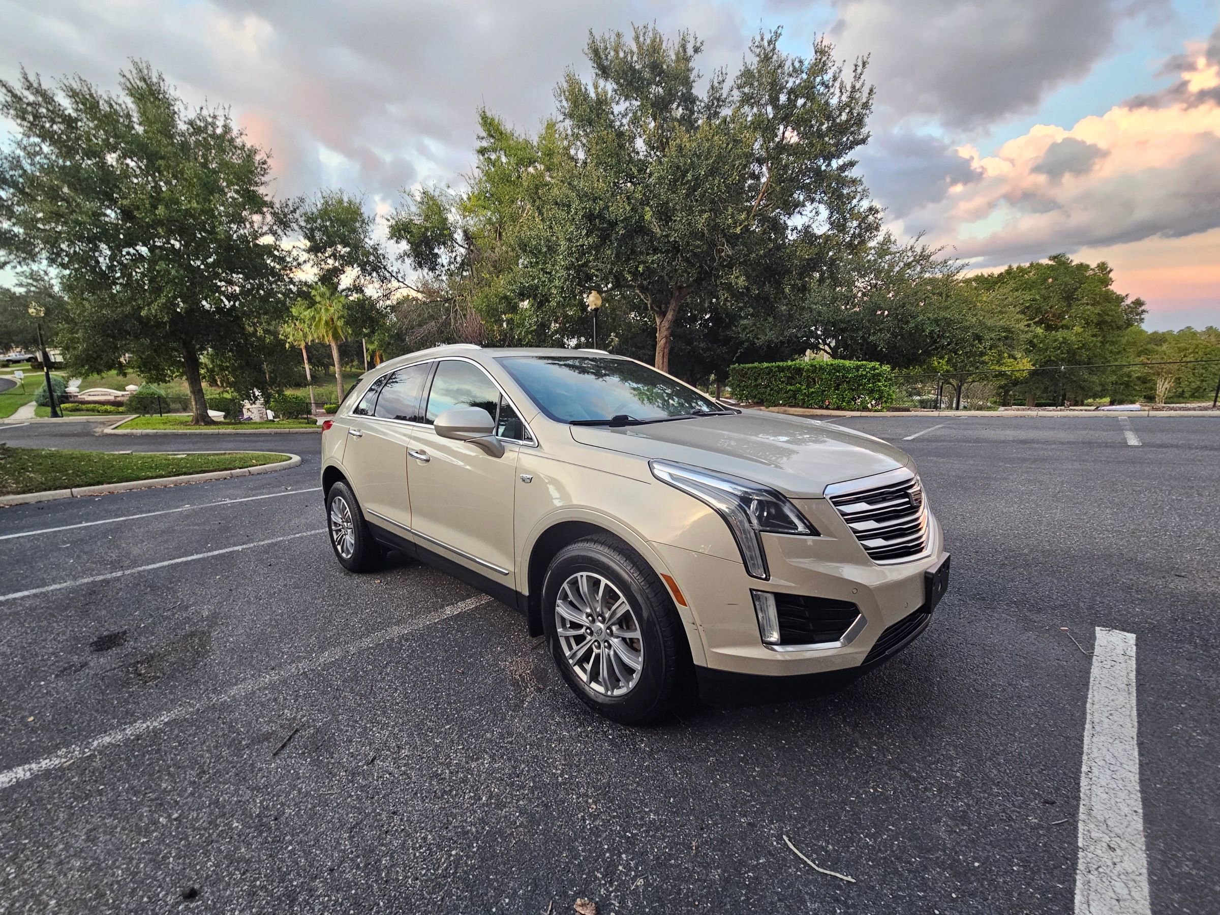 Used 2017 Cadillac XT5 Luxury w/ Driver Awareness Package image 1