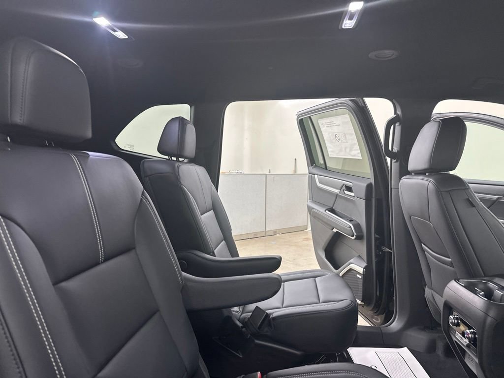 New 2026 GMC Acadia Elevation w/ Elevation Premium Package AWD/4WD image 28