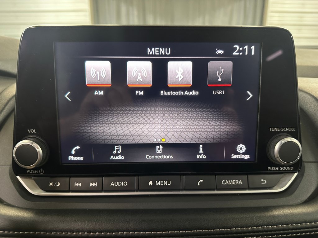 Used 2024 Nissan Rogue SV AWD/4WD image 13